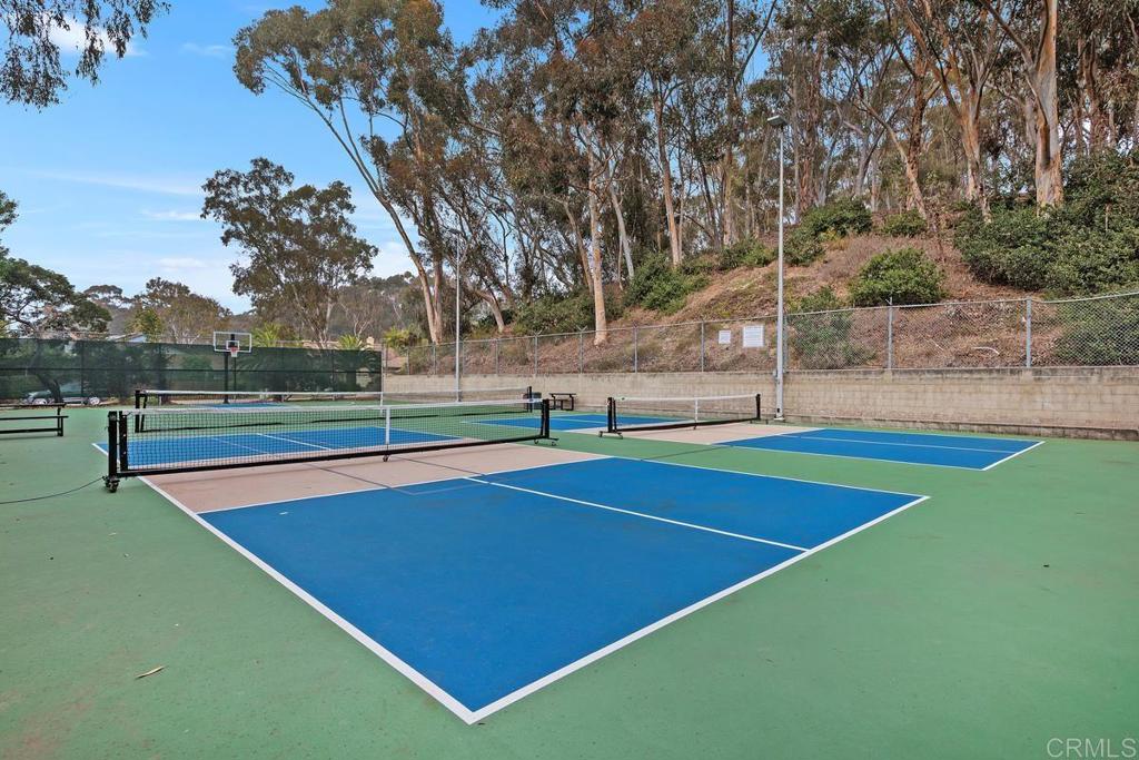 2062 AVENUE OF THE TREES