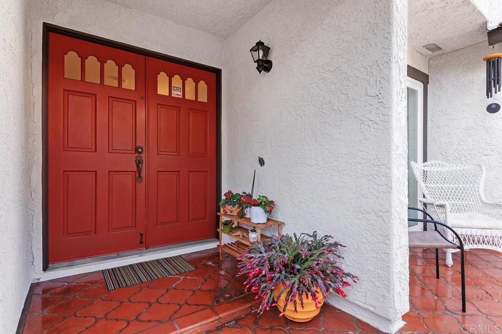 2062 AVENUE OF THE TREES