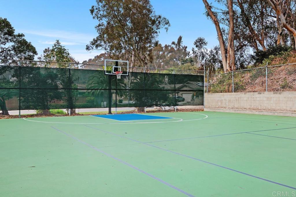 2062 AVENUE OF THE TREES