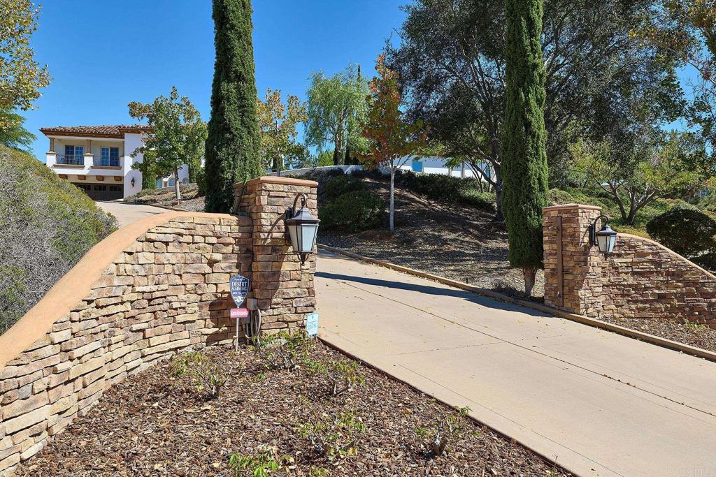 4216 Bridlewood Road