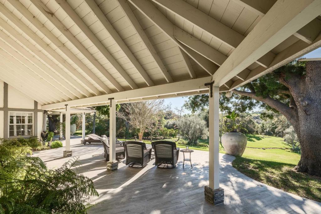 9 Country Glen Road