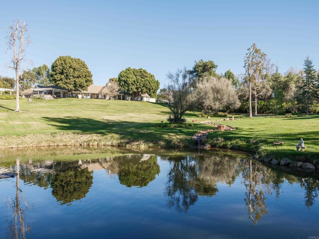 9 Country Glen Road