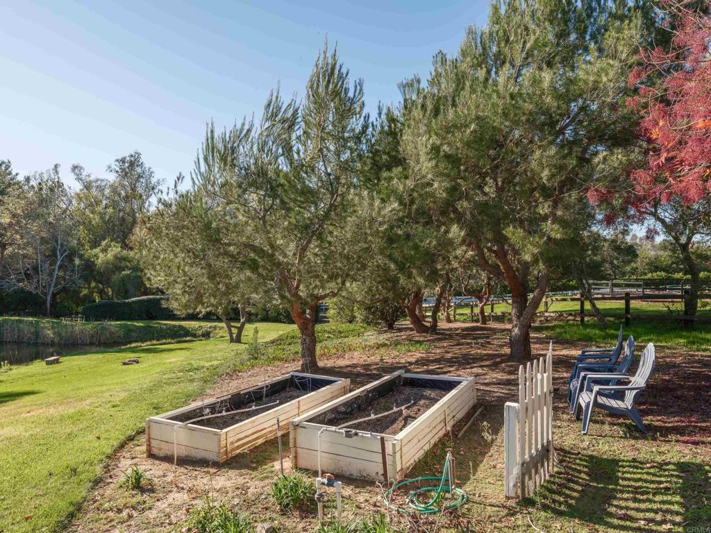 9 Country Glen Road