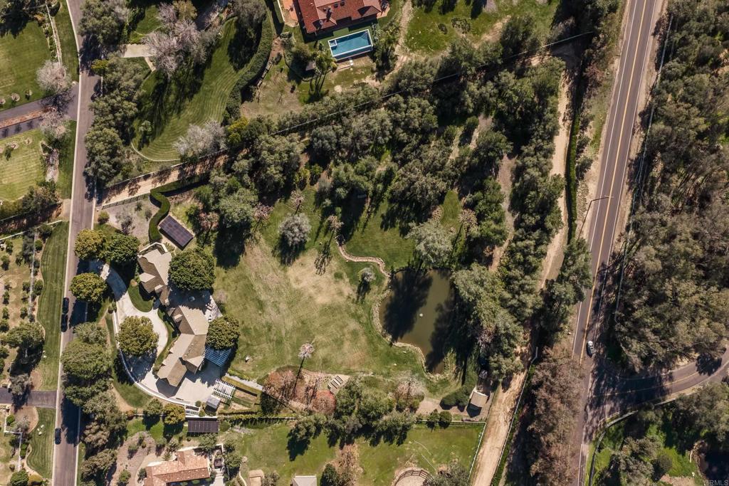 9 Country Glen Road