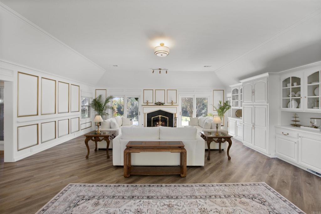 9 Country Glen Road