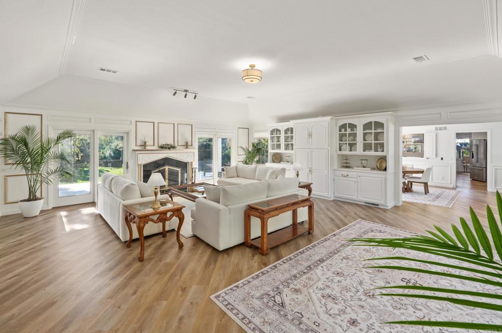9 Country Glen Road