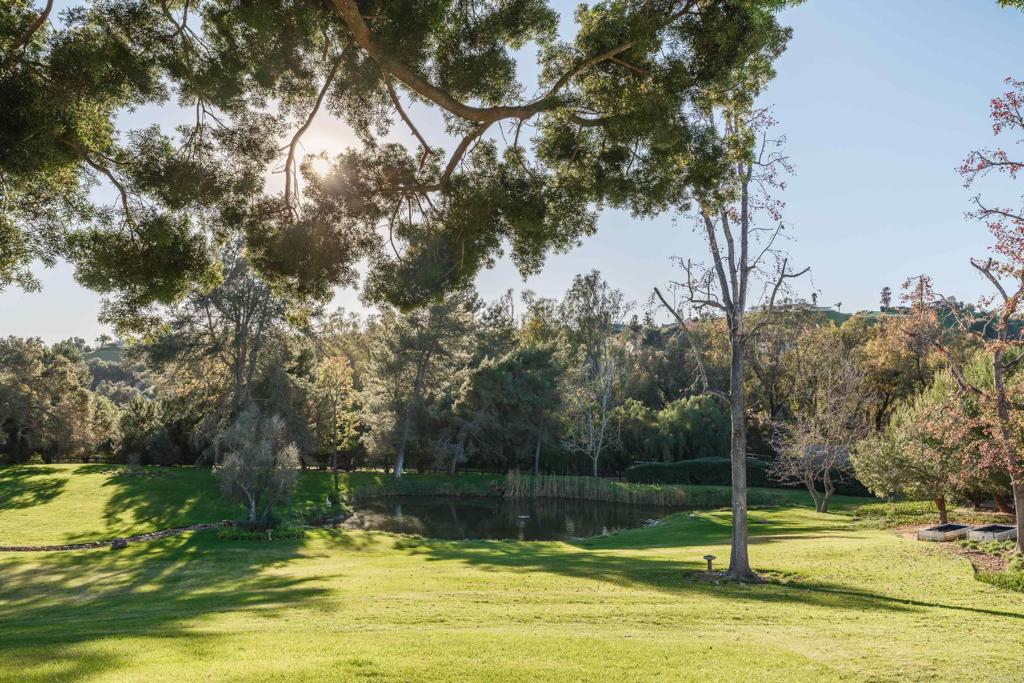 9 Country Glen Road