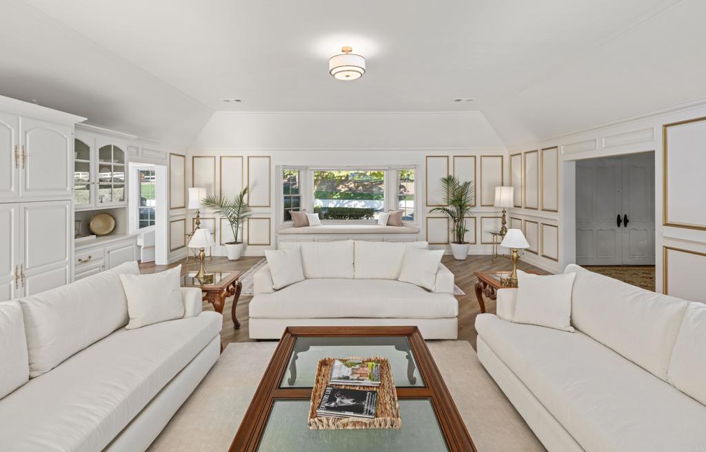 9 Country Glen Road