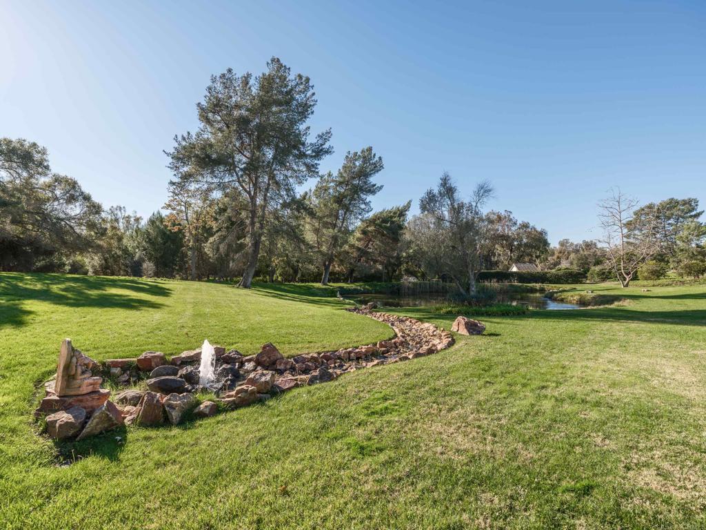 9 Country Glen Road