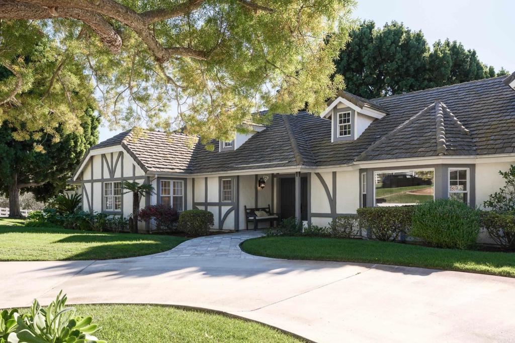 9 Country Glen Road