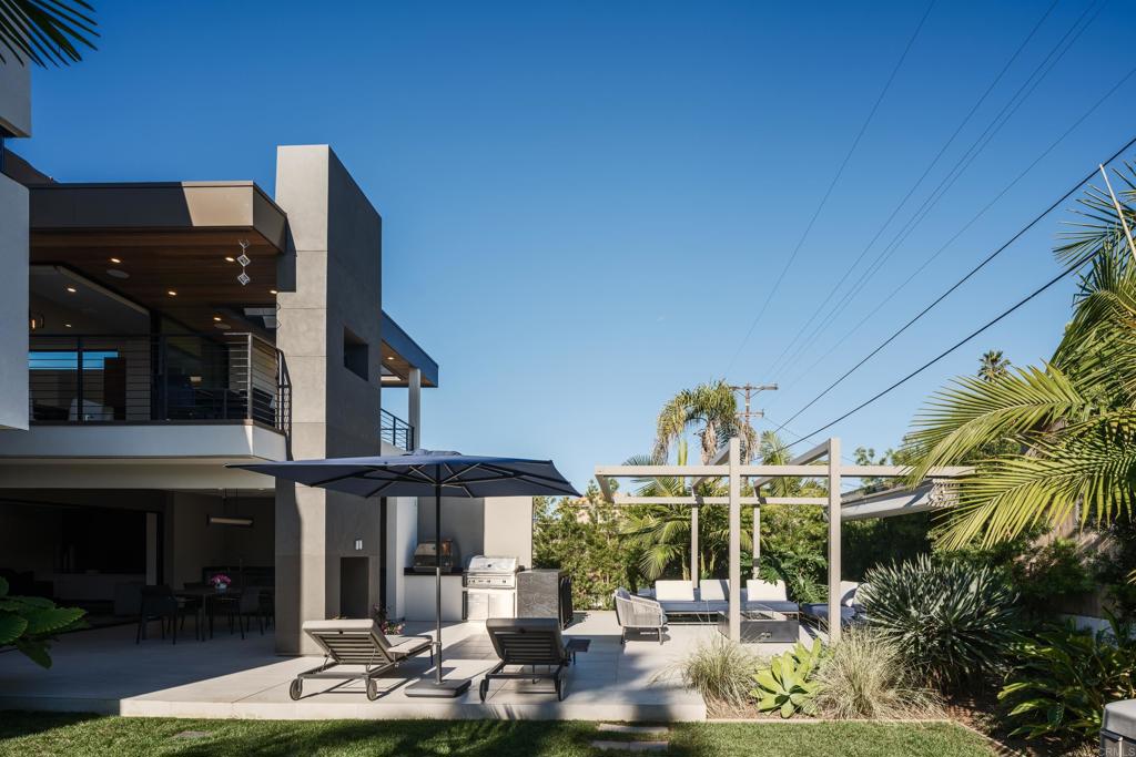 5170 Carlsbad Boulevard