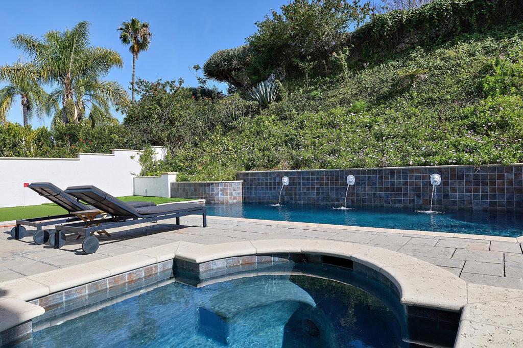 2739 Argonauta Street