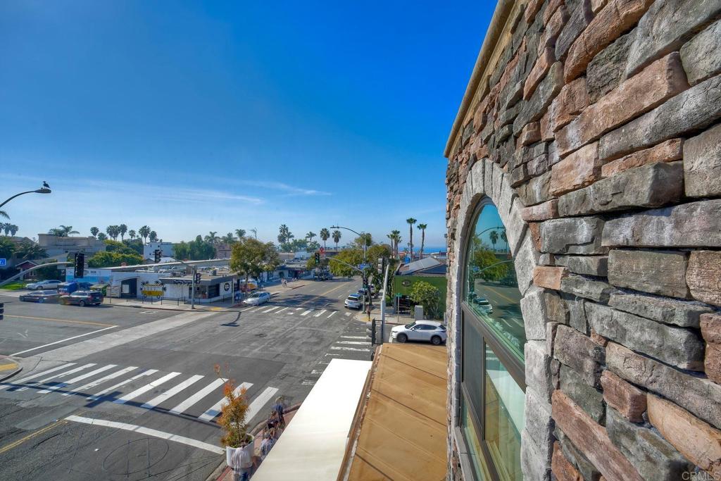 7509 Draper Ave