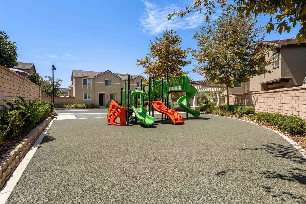 5604 Daybreak Way