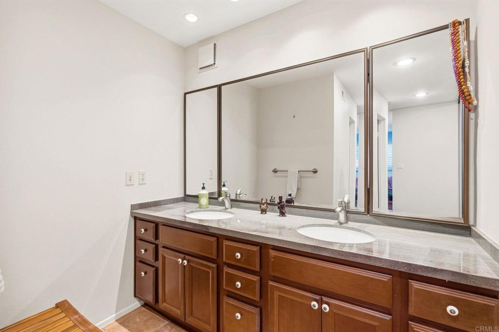 259 Sea Forest Court