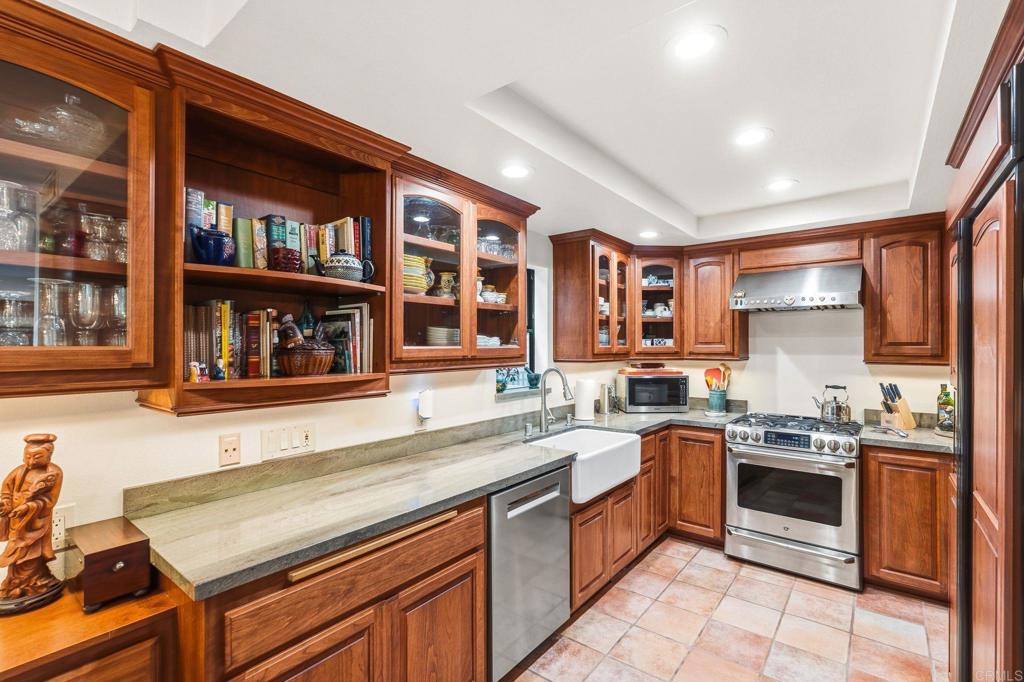 259 Sea Forest Court
