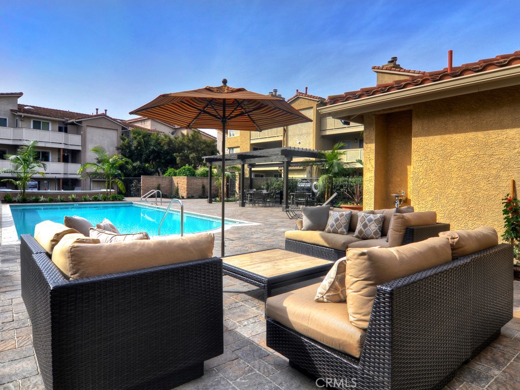 74 Corniche Unit: G