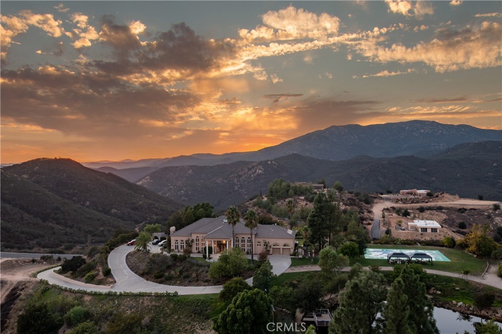 38760 Vista Del Bosque