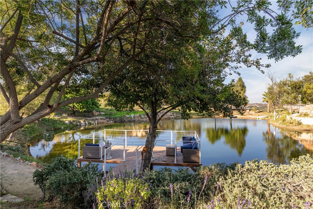 38760 Vista Del Bosque