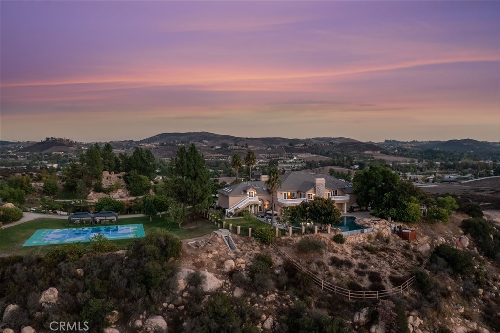 38760 Vista Del Bosque