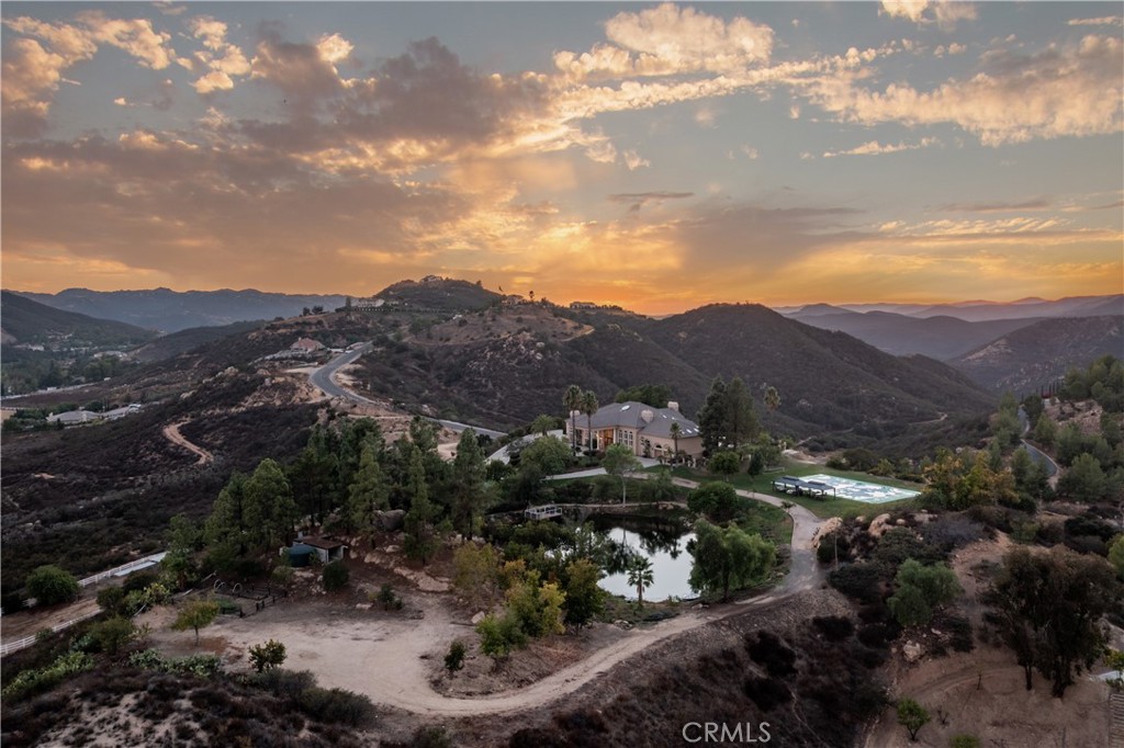 38760 Vista Del Bosque