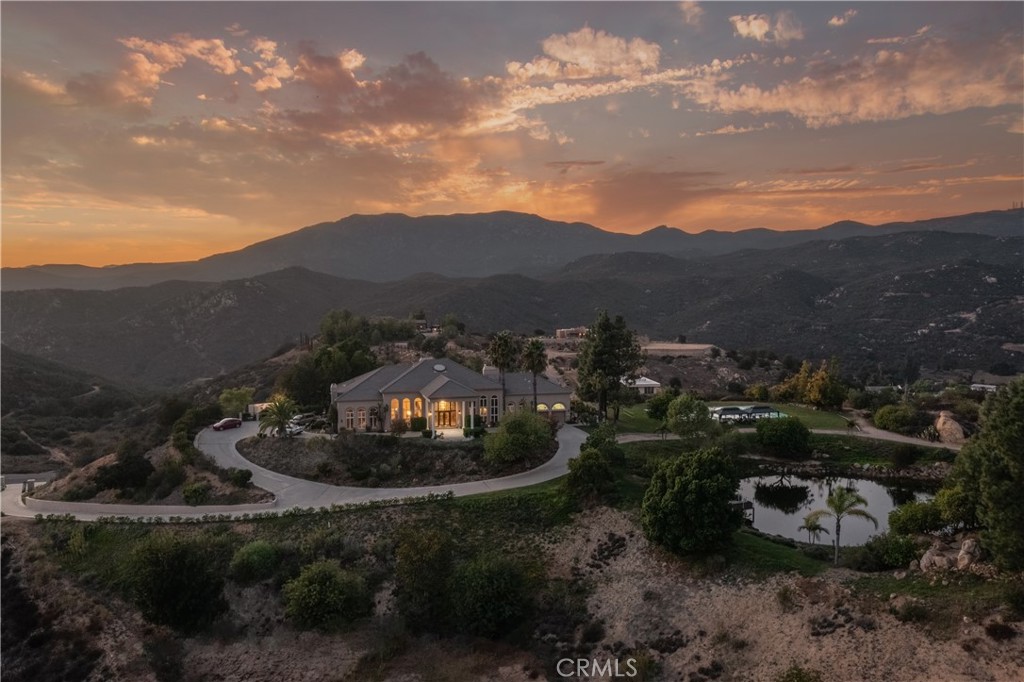 38760 Vista Del Bosque