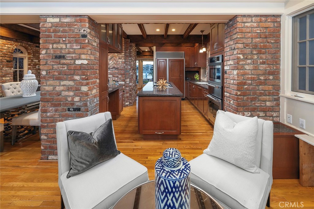 5661 E Corso Di Napoli