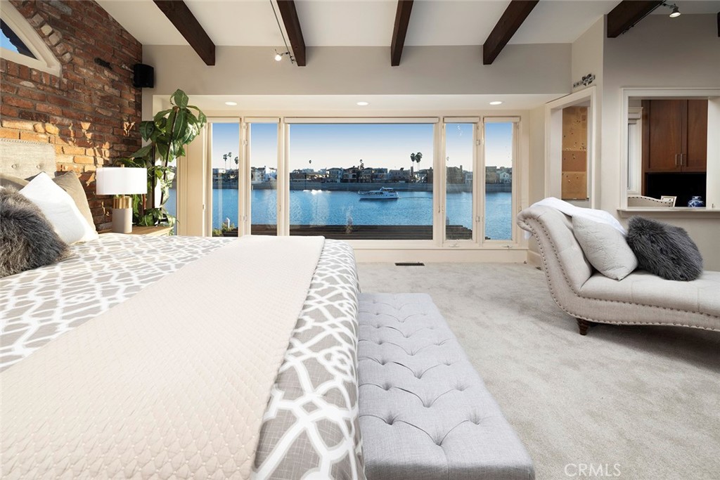 5661 E Corso Di Napoli