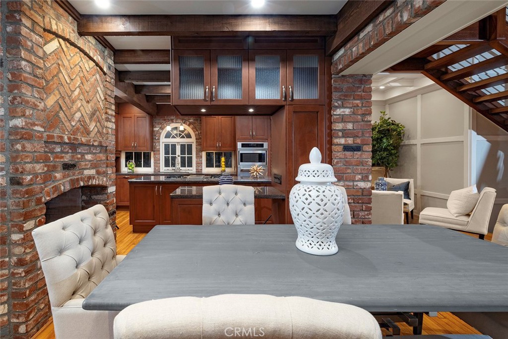 5661 E Corso Di Napoli