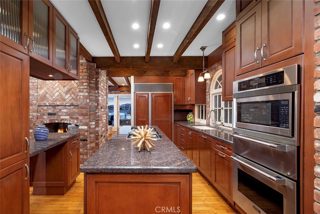 5661 E Corso Di Napoli