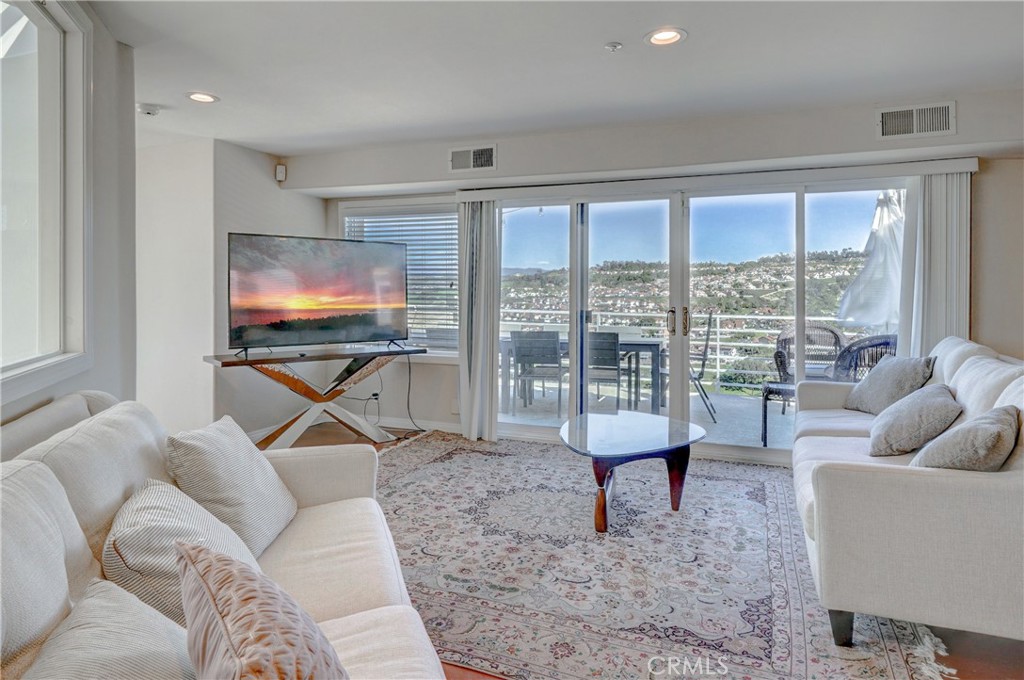 918 Avenida Presidio