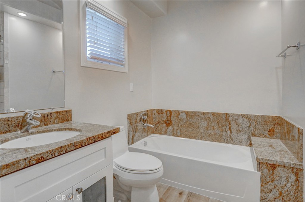 918 Avenida Presidio