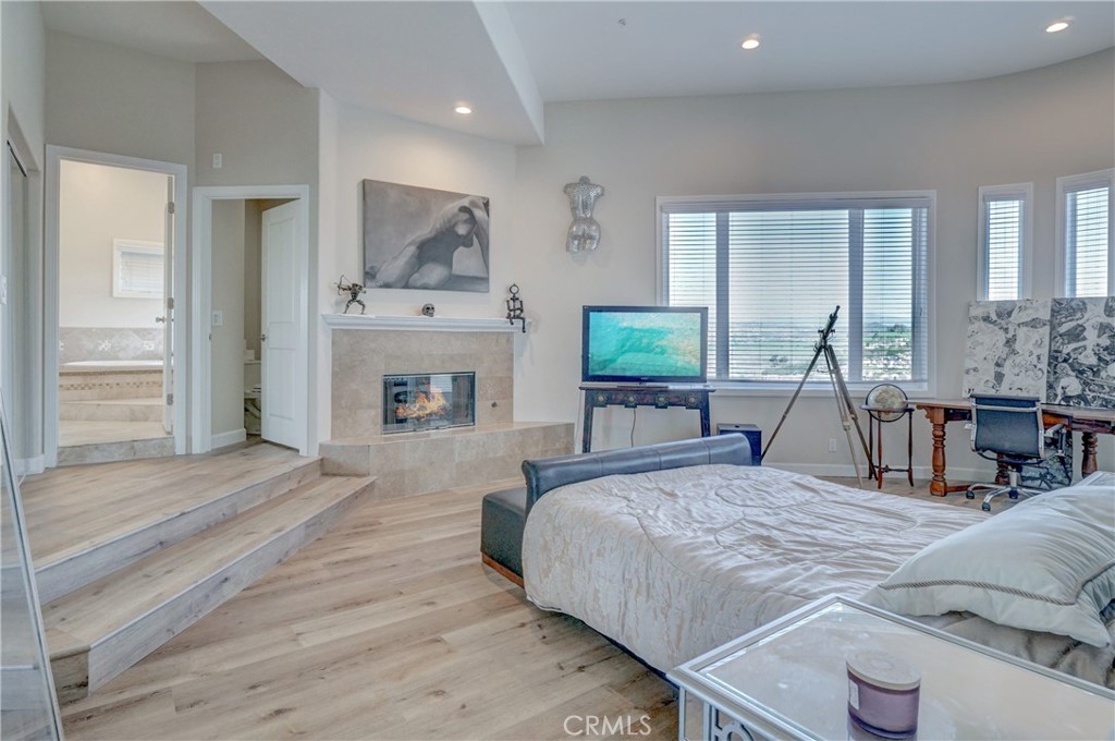 918 Avenida Presidio