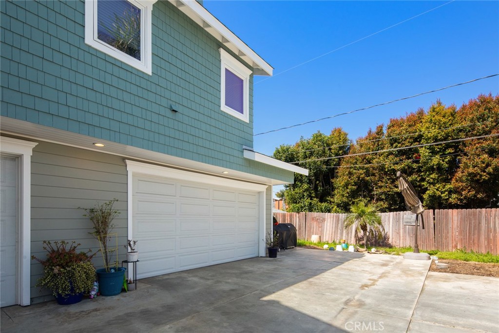 222 Costa Mesa Street