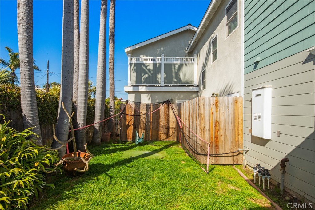 222 Costa Mesa Street