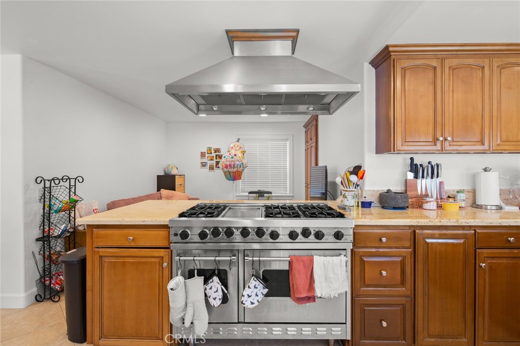 222 Costa Mesa Street