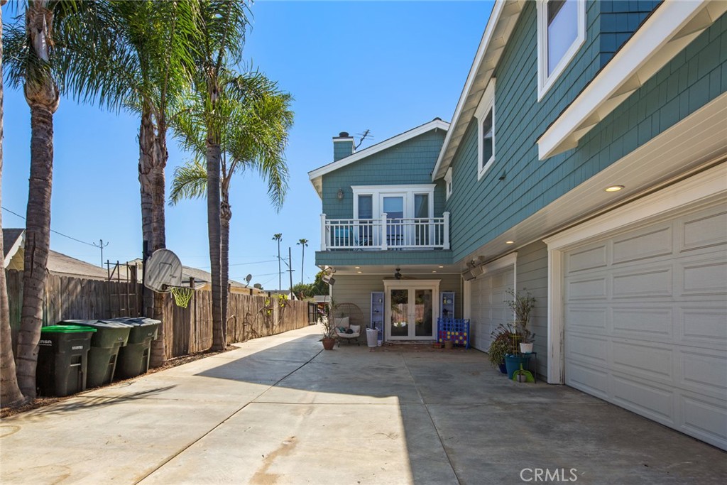 222 Costa Mesa Street