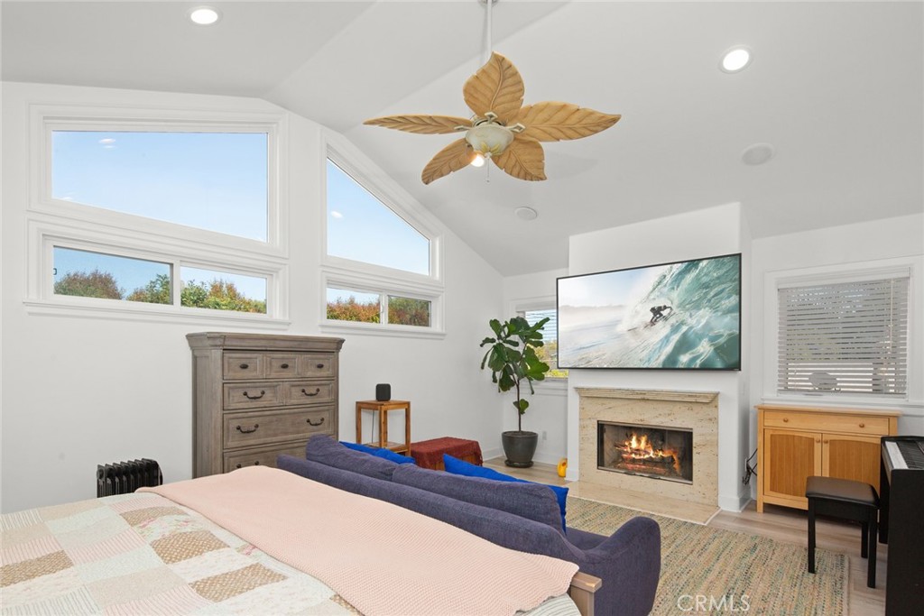 222 Costa Mesa Street