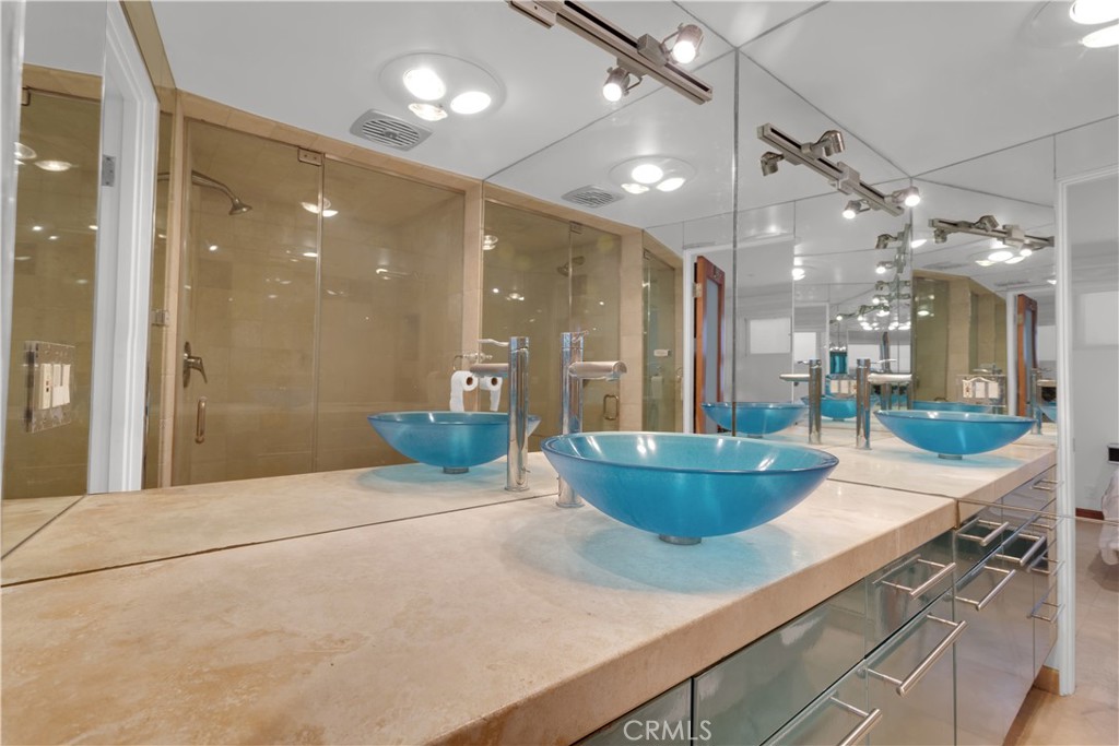 25234 Malibu Road Unit 1