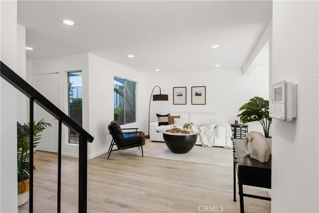 22913 Galaxy Lane 30