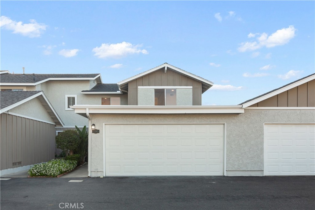 22913 Galaxy Lane 30