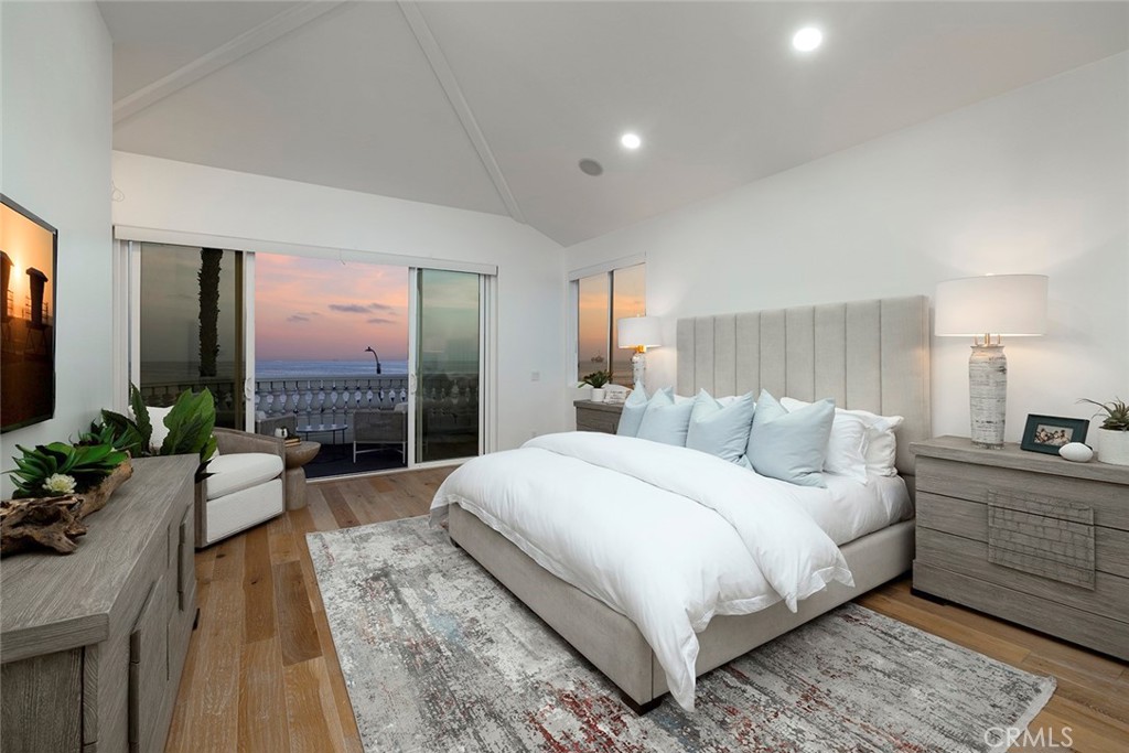 2110 Pacific Coast Highway