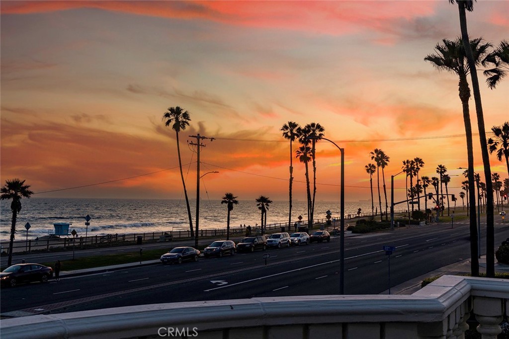 2110 Pacific Coast Highway