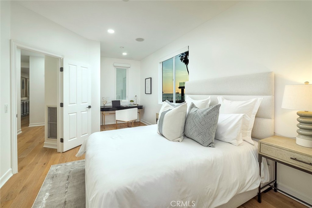 2110 Pacific Coast Highway