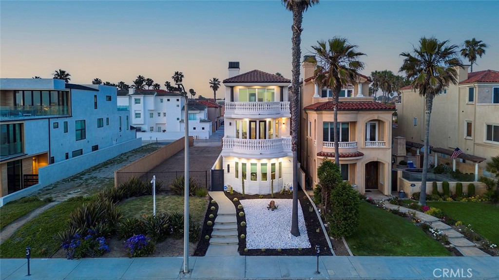 2110 Pacific Coast Highway