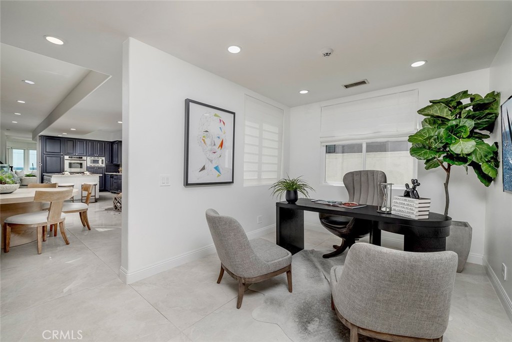 2110 Pacific Coast Highway