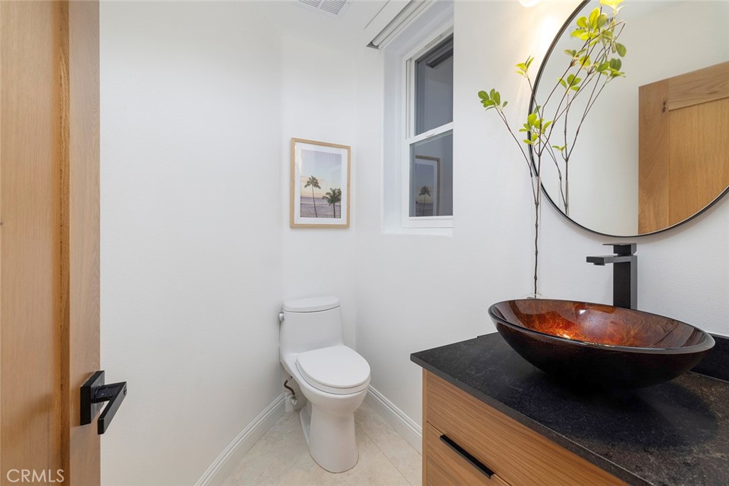 2110 Pacific Coast Highway