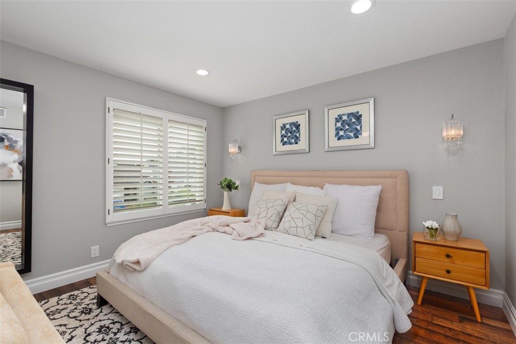 26505 Avenida Veronica