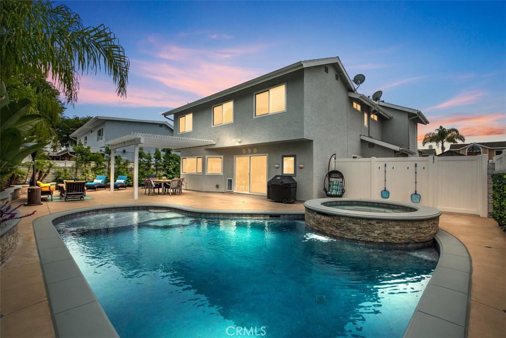 26505 Avenida Veronica