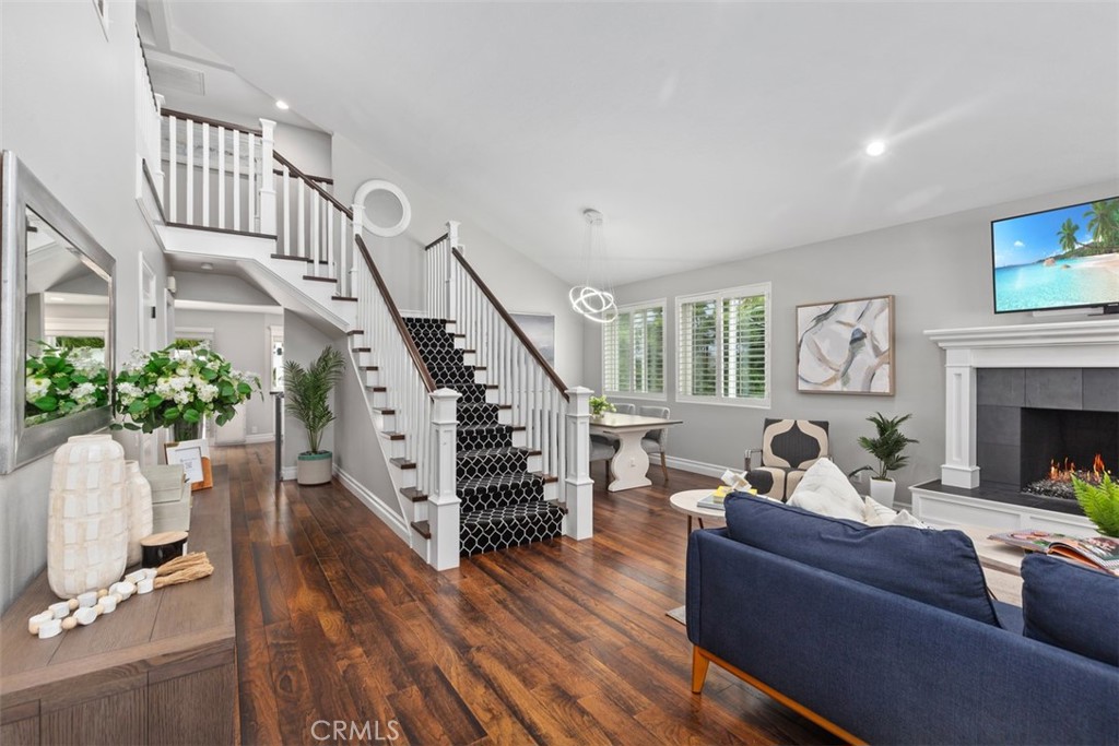 26505 Avenida Veronica